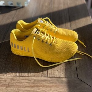 Used, Size 9.5 Lemon drop nobull project trainers.